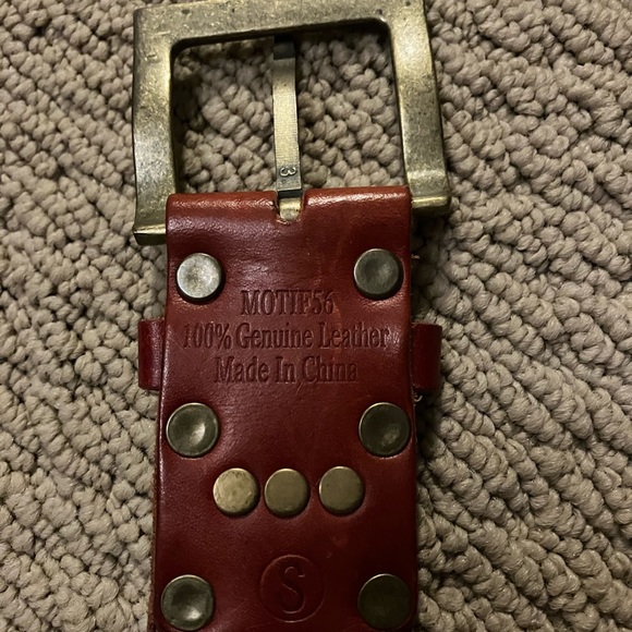 Unique Designer leather belt - Picture 3 of 6